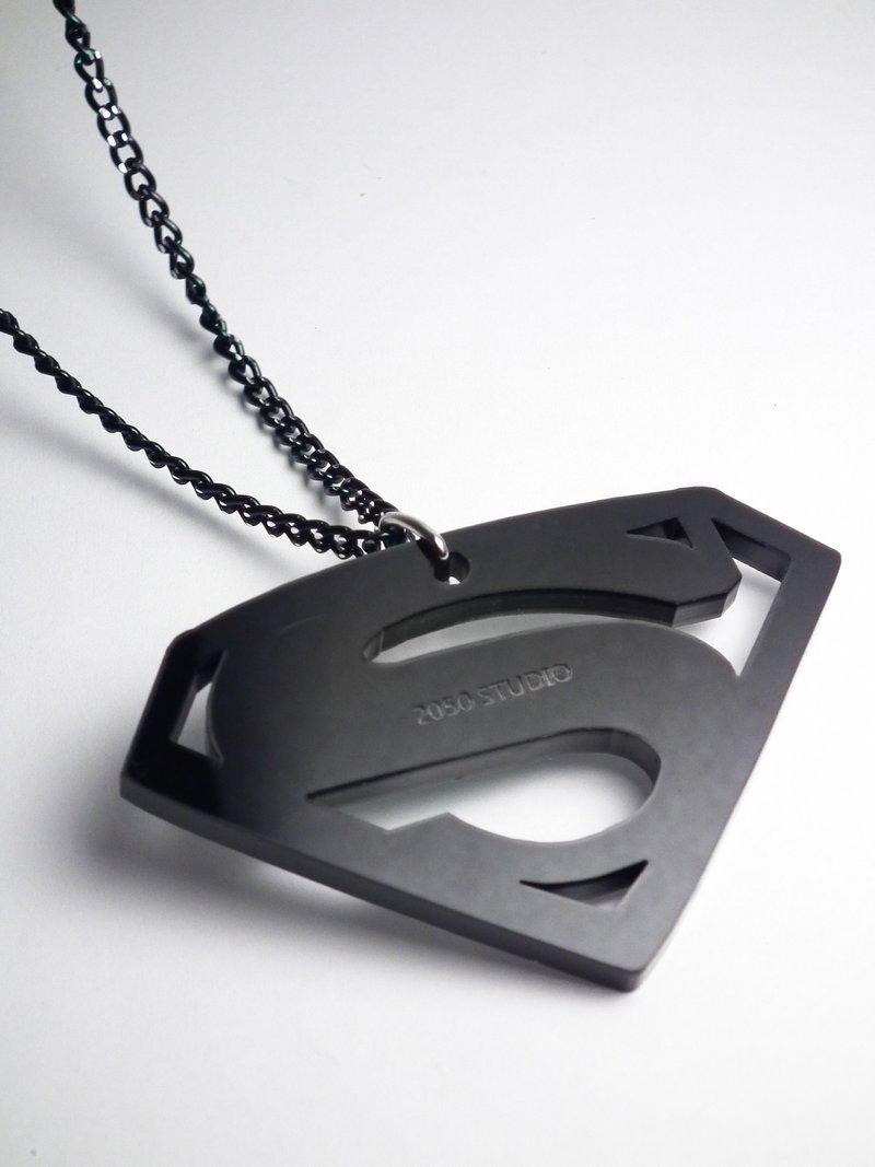 Lectra duck Superman SUPER ▲ ▲ - Necklaces - Acrylic Black