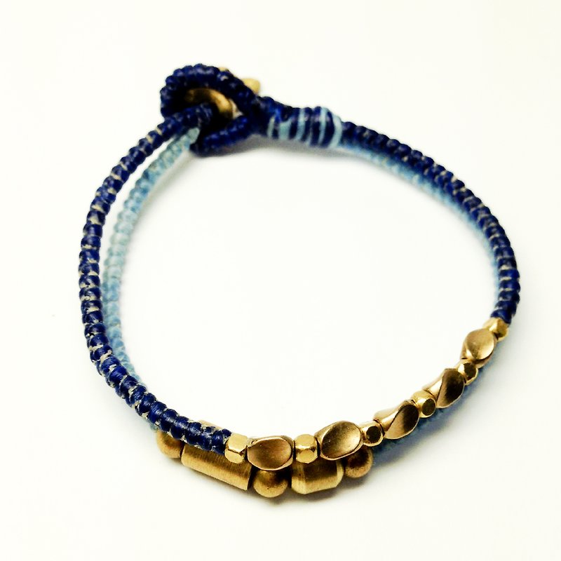 Blue coral. Double Series ◆ Sugar Nok ◆ hand made Bronze wire bracelet Wax - สร้อยข้อมือ - ขี้ผึ้ง สีน้ำเงิน