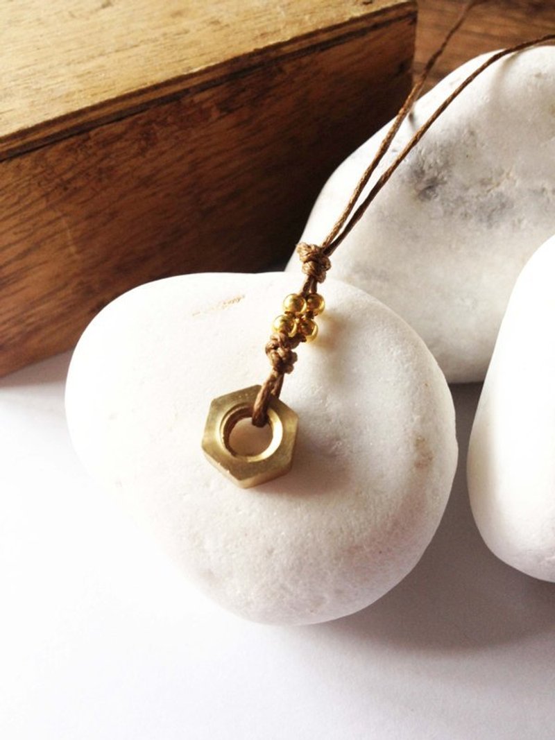 karbitrary﹉▲大六角黃銅項鍊 - Necklaces - Other Materials Gold