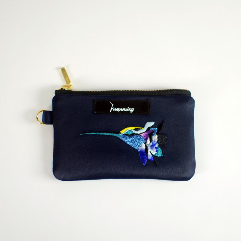 humming-森林女神 Embroidery Purse〈零錢包〉藏青緞面 - 零錢包/小錢包 - 其他材質 藍色