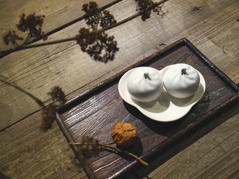 [Taiwan Blue] Bao Ruyi Ruyi Plate + Xiao Long Bao Seasoning Pot 2 into the group - Small Plates & Saucers - Porcelain Multicolor