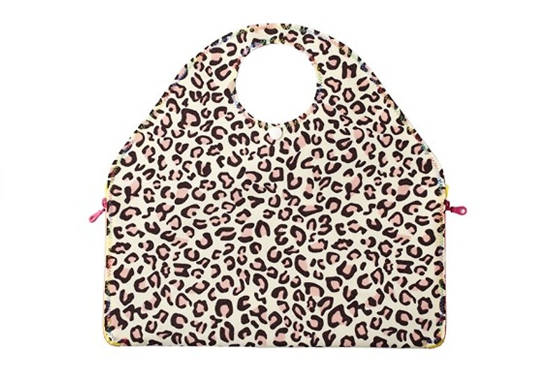 Leopard Bag lunch placemat bag 4 way bag - กระเป๋าถือ - วัสดุกันนำ้ หลากหลายสี