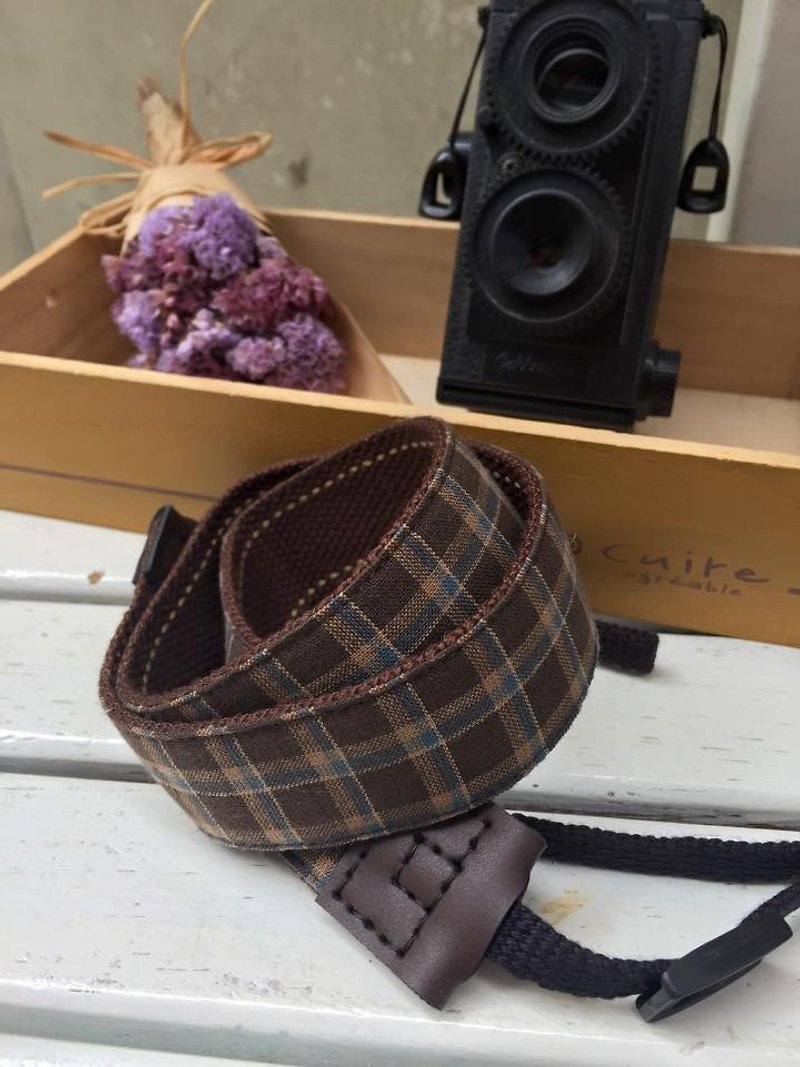 ﹝ Clare cloth hand-made coffee ﹞ cross-frame camera strap - can be male - Camera Straps & Stands - Other Materials Brown