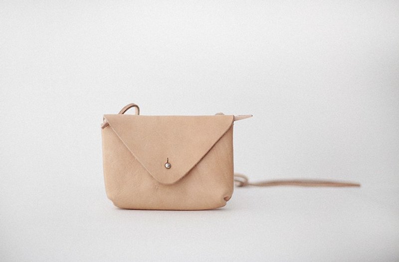 Leather-shop vintage The first layer of vegetable tanned handmade leather lost female bag can be shoulder slung - Messenger Bags & Sling Bags - Genuine Leather Khaki