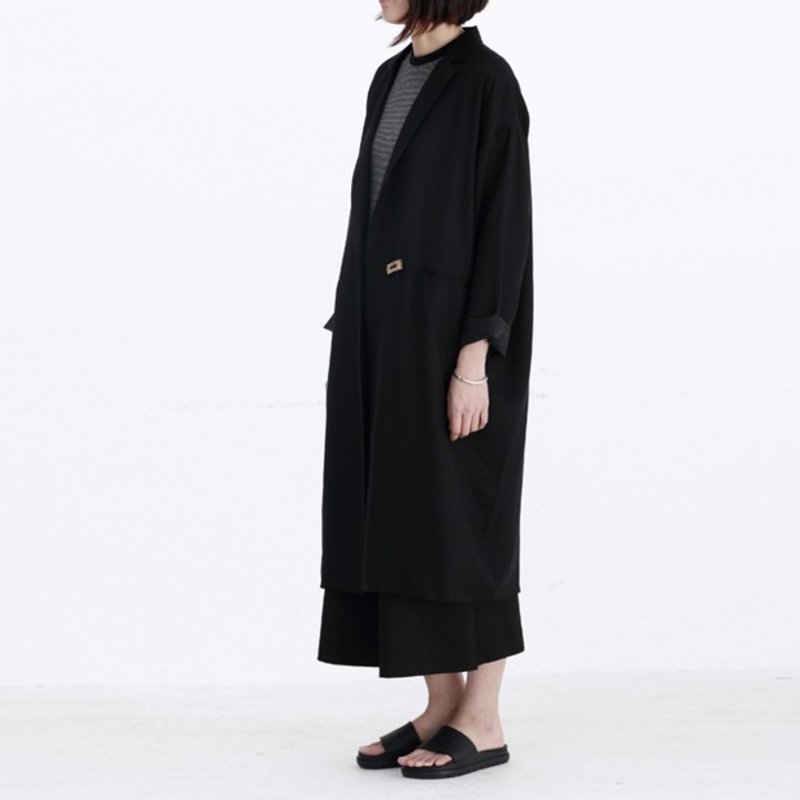 ブラック入力するようにしてください！春モデルの長い1ボタンスーツコートジャケットテンセル生地は、究極のビッグネーム本町通りオーバーサイズルーズミニマリズムを滑らかに感じる|ファンタタオリジナルの独立した設計 - ブレザー・コート - シルク・絹 ブラック