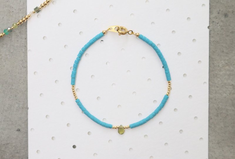 Coral tourmaline brass bracelet 0653(The color of the sea） - สร้อยข้อมือ - เครื่องเพชรพลอย สีเขียว