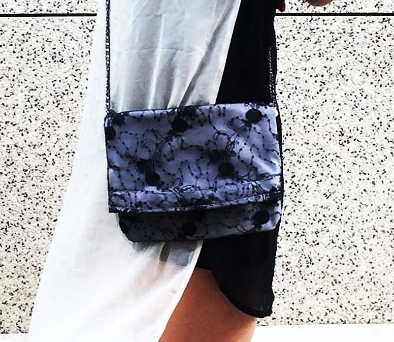 Wahr_black lase flowers clutch / chain bag / shoulder bag/with chain - Clutch Bags - Other Materials Black