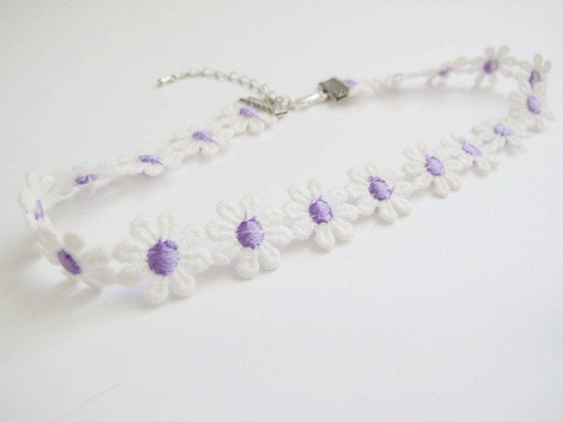handmade-雛菊.花頸鍊/四色 - 項鍊 - 棉．麻 白色