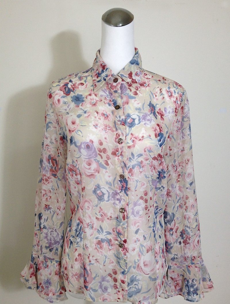 When vintage [Nippon / soft light antique flowers shirt] Paris brand overseas back VINTAGE - เสื้อเชิ้ตผู้หญิง - วัสดุอื่นๆ หลากหลายสี