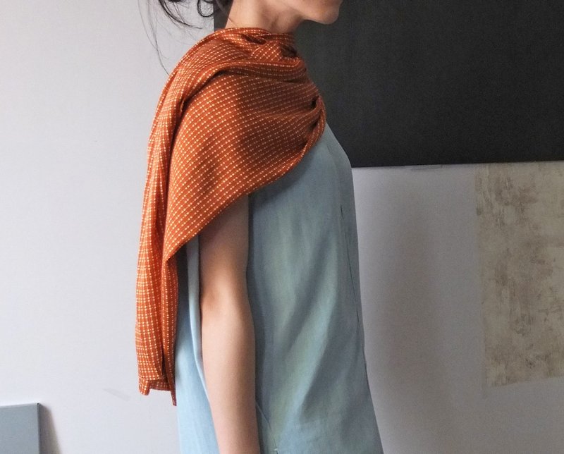 MétaFormose柿子色規則線條絲巾(限量進口布料) - 絲巾 - 其他材質 