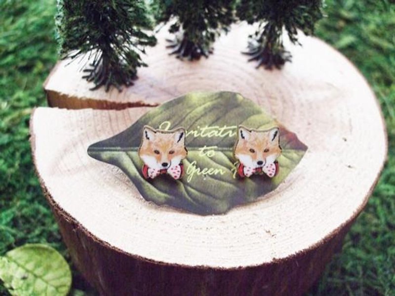 Butterfly Thai fox earrings / wooden earrings - Earrings & Clip-ons - Wood Brown