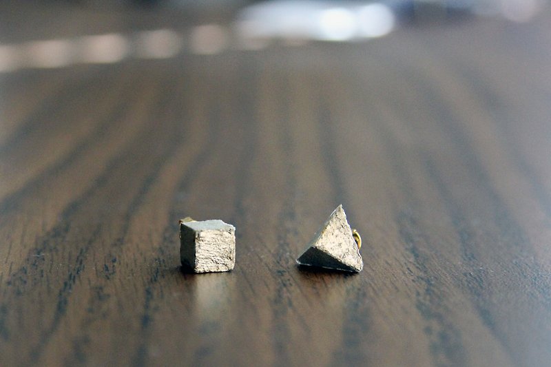 Sided colored concrete cube + cones earrings (gold) - Earrings & Clip-ons - Cement Gray