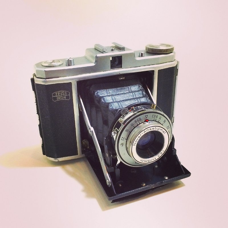ドイツ製のツァイスイコンNettar 1937年〜1949年のミニ120蛇腹カメラ - その他 - その他の素材 ブルー