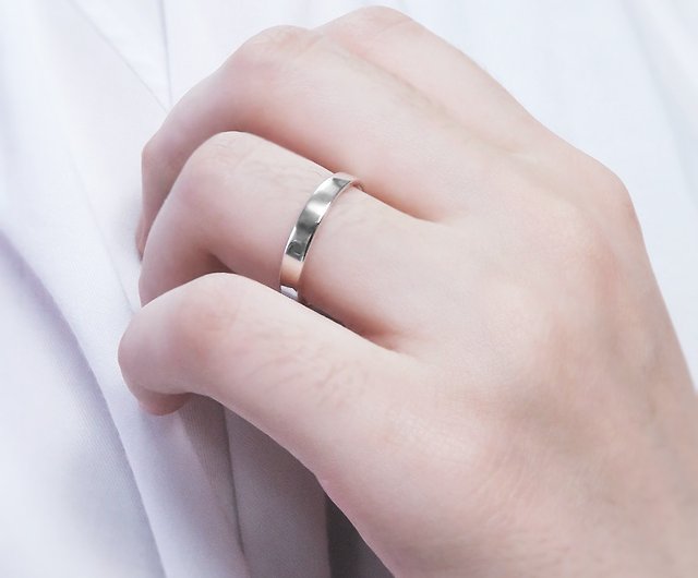 Narrow flat edged ring in 925 Sterling silver