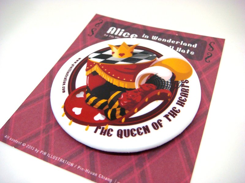 【Pin】Queen of Hearts│Alice in Wonderland│58 mm badge│Mint blue on the back - เข็มกลัด/พิน - พลาสติก สีแดง