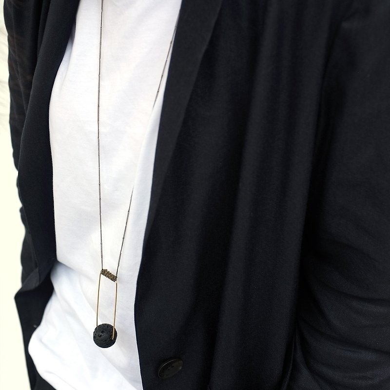 ガオフルーツ/ GAOGUO元デザイナーの女性のブランドの新しい2015年の手織りの天然火山石のネックレス - ネックレス - その他の素材 ブラック