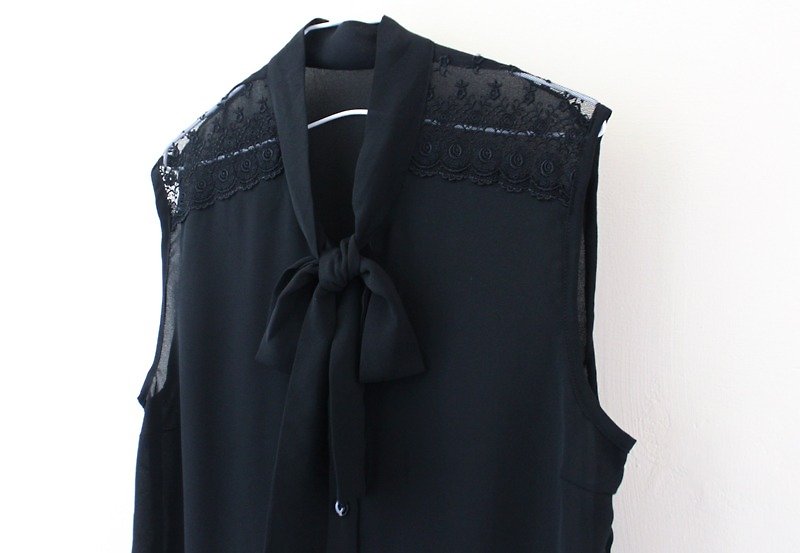 [RE0727T1250] Japanese prime Ya Leisi stitching tie black sleeveless shirt vintage - Women's Shirts - Other Materials Black