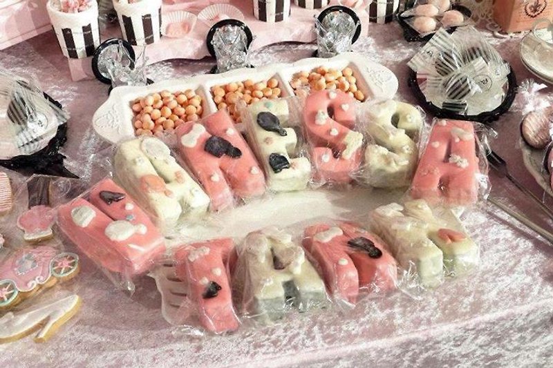 C.Ange [letter] wedding cake arrangement cake creative birthday gift letter name - ของคาวและพาย - อาหารสด 