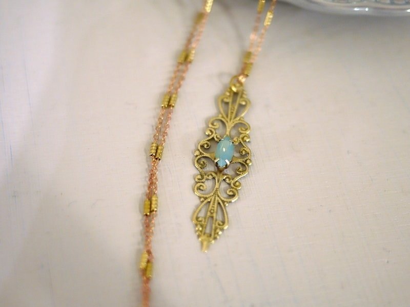 [キム] *シャーリー‧真鍮の宝石彫刻が施された馬の目のネックレス - ネックレス - 宝石 