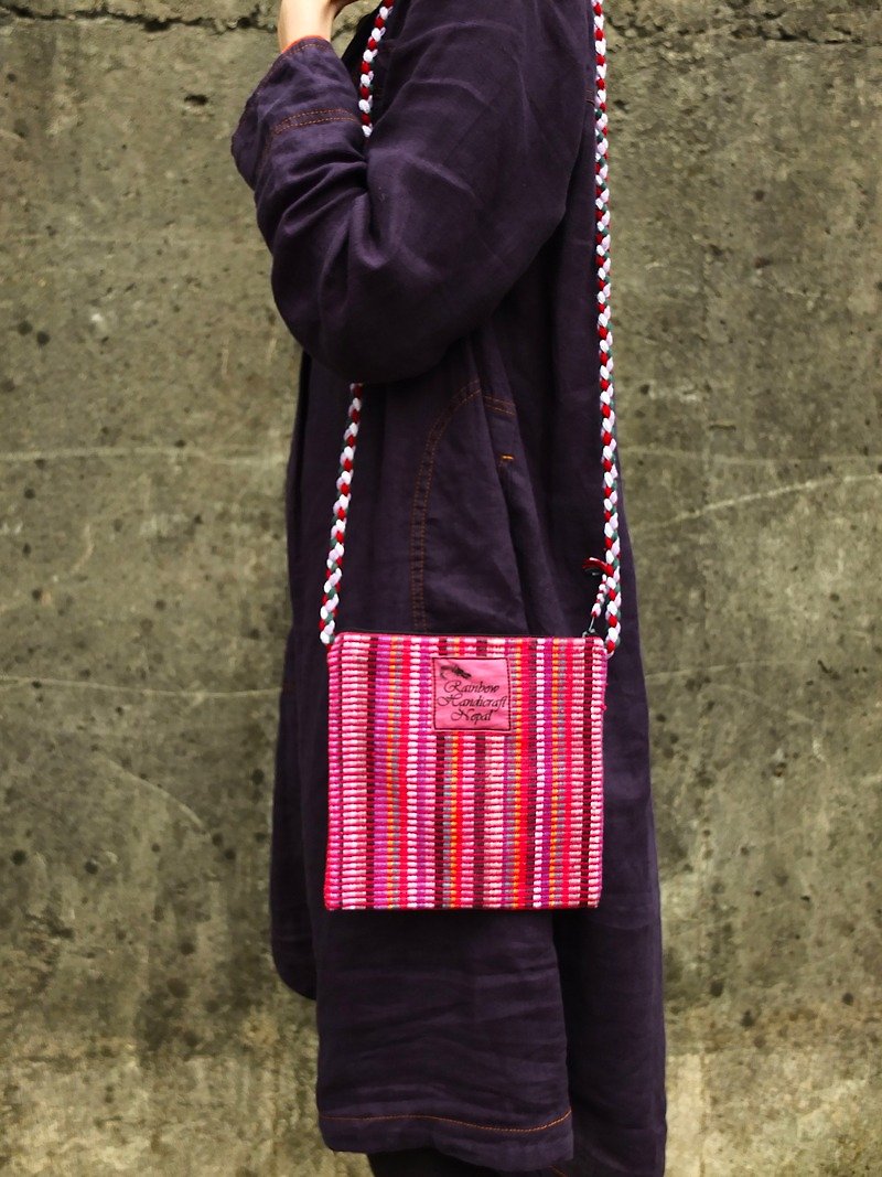 【Grooving the beats】Handmade Hand Woven Side Bag / Cross Body Bag（Red） - Messenger Bags & Sling Bags - Other Materials Red