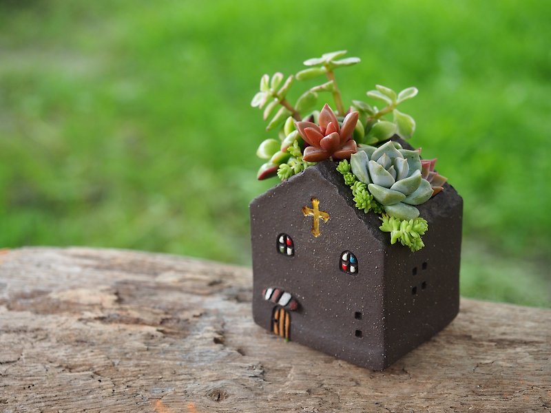 [Garden Cottage Garden] Tao hand-made - super cute church garden (S) / rock Black / Ceramic House - ตกแต่งต้นไม้ - วัสดุอื่นๆ 