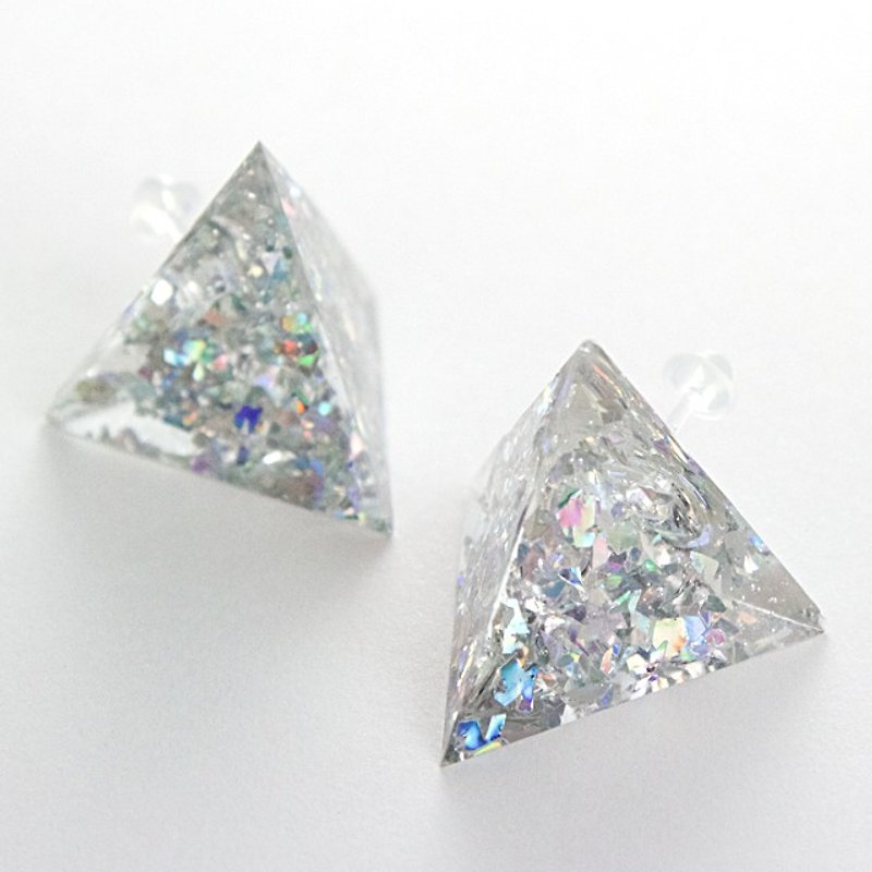 Triangle earrings (glitter) - ต่างหู - วัสดุอื่นๆ ขาว