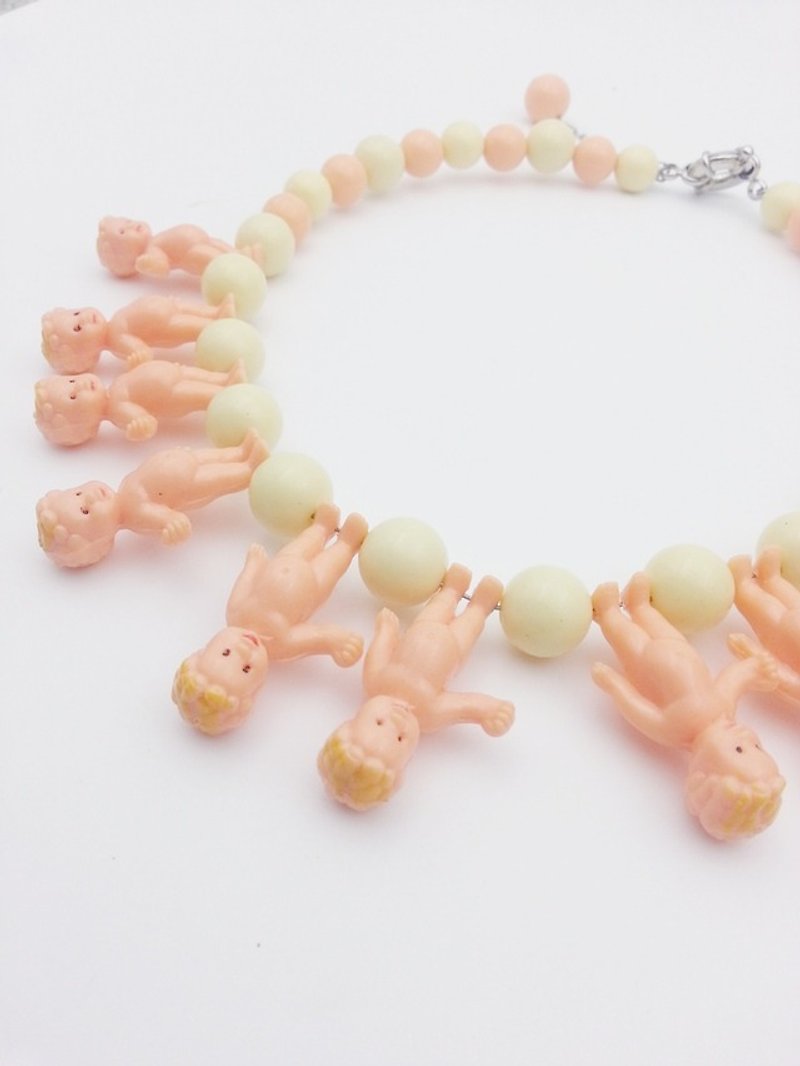 【Lost and find】 Baby neck - Necklaces - Plastic Pink