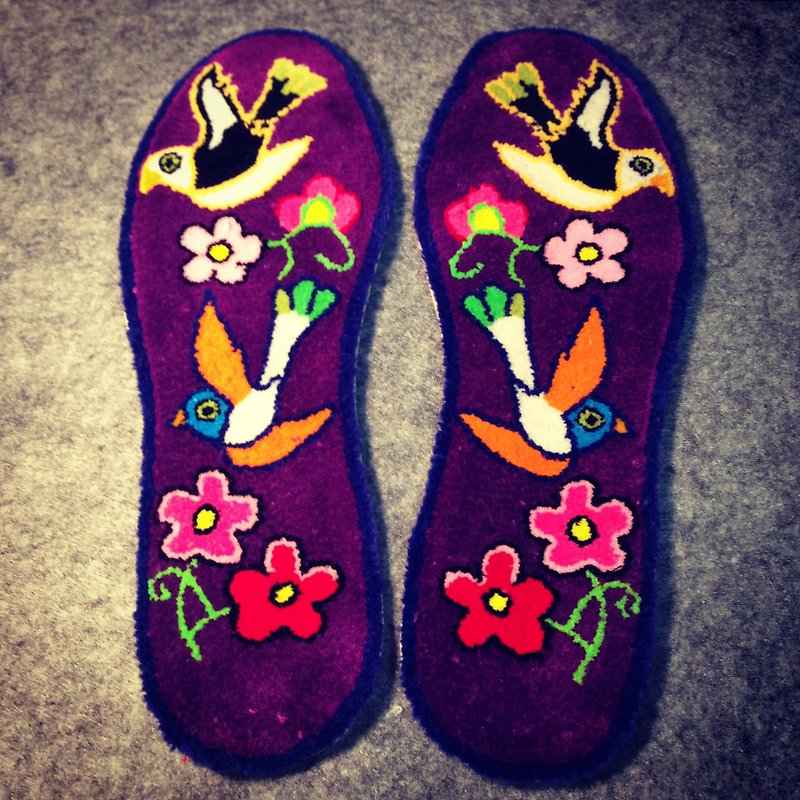 Bird Jixiang Yan child cute pink flower and purple terry insoles insoles handmade traditional Chinese traditional handmade / terry insoles - terry insoles, gifts, Christmas gifts - อื่นๆ - งานปัก 