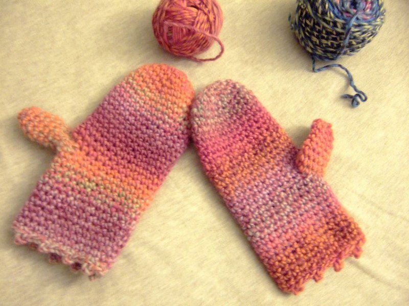 彩虹糖果色小拳頭手套 - Gloves & Mittens - Other Materials Pink