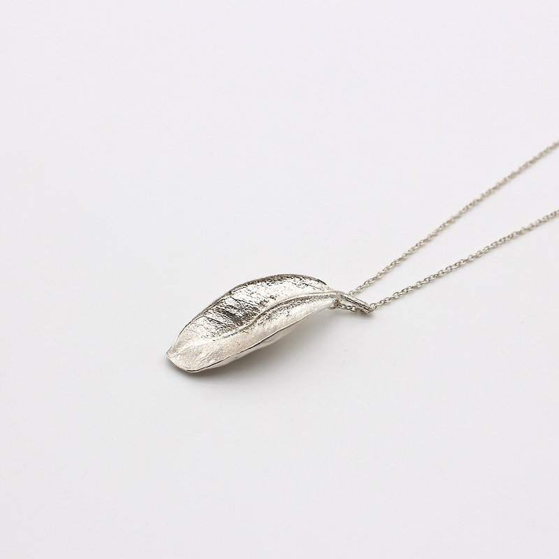 Department of Forestry Silver Necklace - Leaf - สร้อยคอ - โลหะ สีเทา