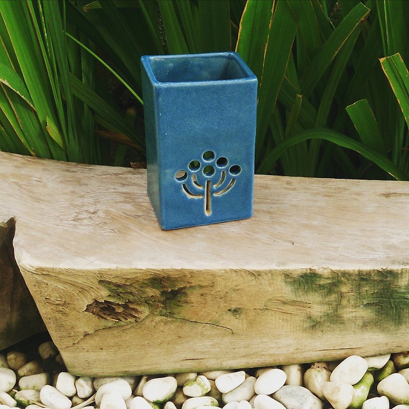 Hand made pottery aromatherapy seat (square seat / deep sea blue) - Fragrances - Pottery Blue