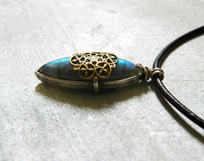 [Seed] life elongated marquise stone necklace - Necklaces - Gemstone Blue
