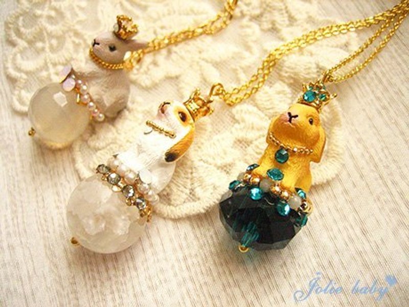 [Jolie baby]皇家雜技團---皇冠小兔踩球水晶瑪瑙鑲鑽項鍊 - Necklaces - Other Materials 