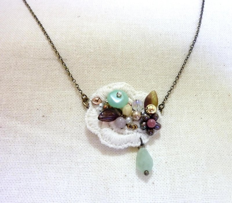 Eclectic delicate necklace elegant natural stone - Necklaces - Other Materials White