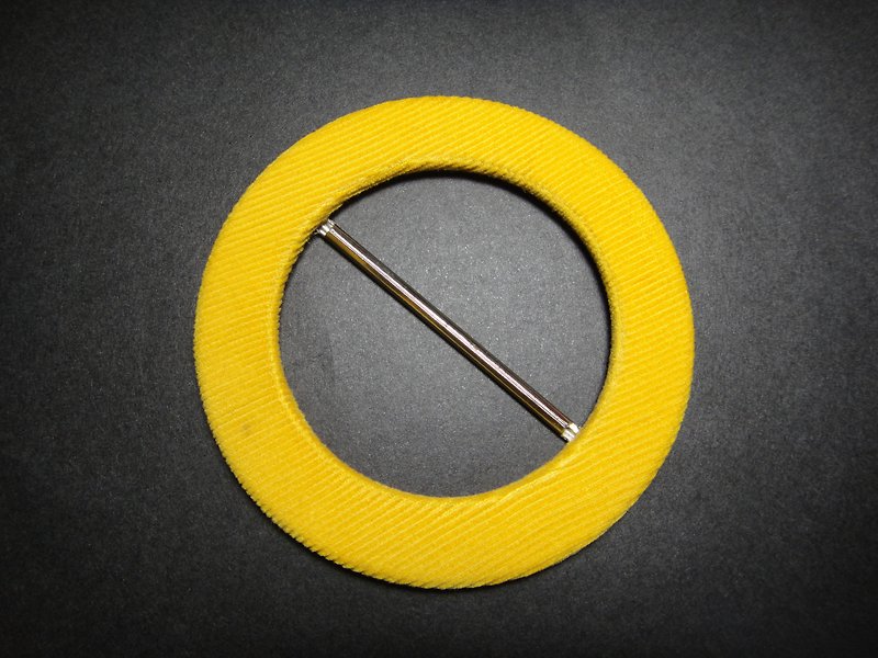 (C) a simple button-Ming Huang _ cloth coasters - ที่รองแก้ว - วัสดุอื่นๆ สีเหลือง