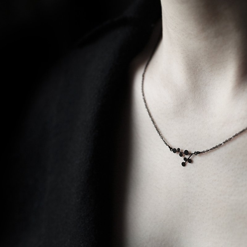 Black Snowflake Necklace Black Snowday (XS) - Necklaces - Other Metals Black