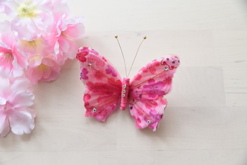 Angel Nina hand-made Japanese-style butterfly hairpin fabric pink kimono dress for children EDITION - ผ้ากันเปื้อน - กระดาษ 