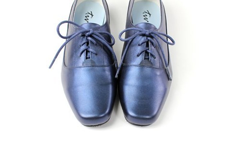blue yuppie square shoes - รองเท้าอ็อกฟอร์ดผู้หญิง - หนังแท้ สีน้ำเงิน