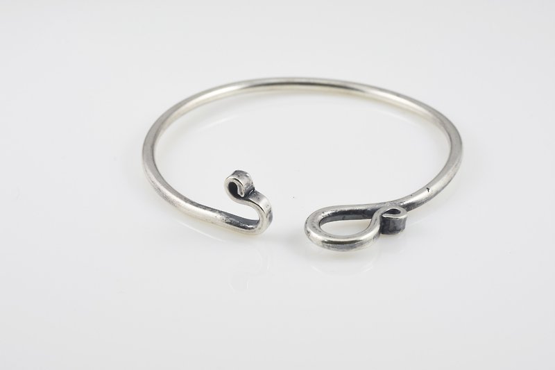 幸運銀手環-粗曠的永遠 - 手鍊/手環 - 其他金屬 灰色