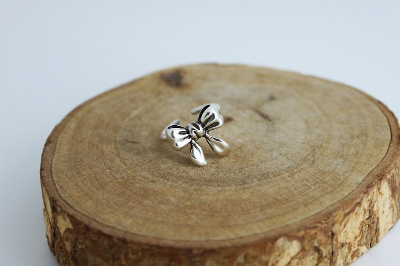 Silver Ring - Ribbon Bow {Ribbon Bow / 925 Sterling Silver} - General Rings - Other Metals White