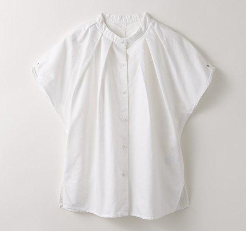 [Botanical die] white camellia dyed stand collar tuck shirt - Women's Tops - Other Materials 
