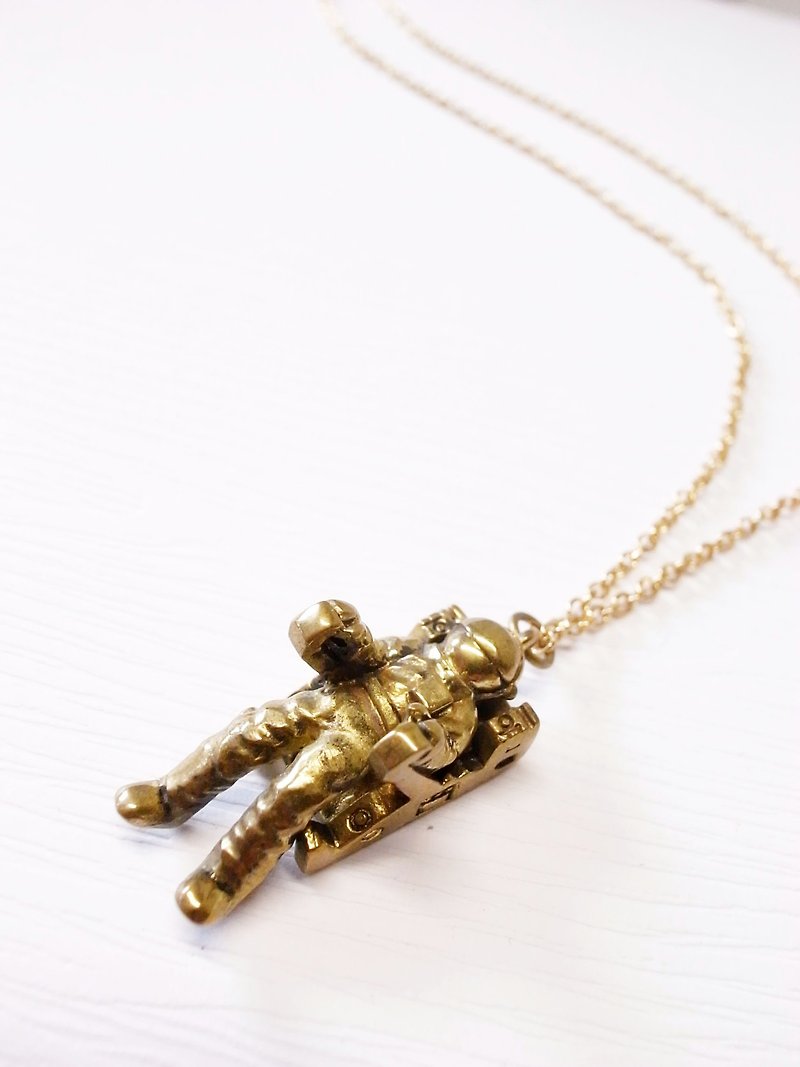 "Ermao Silver" thick solid brass, outer space people (((((((Limited))))))) - สร้อยคอ - โลหะ 