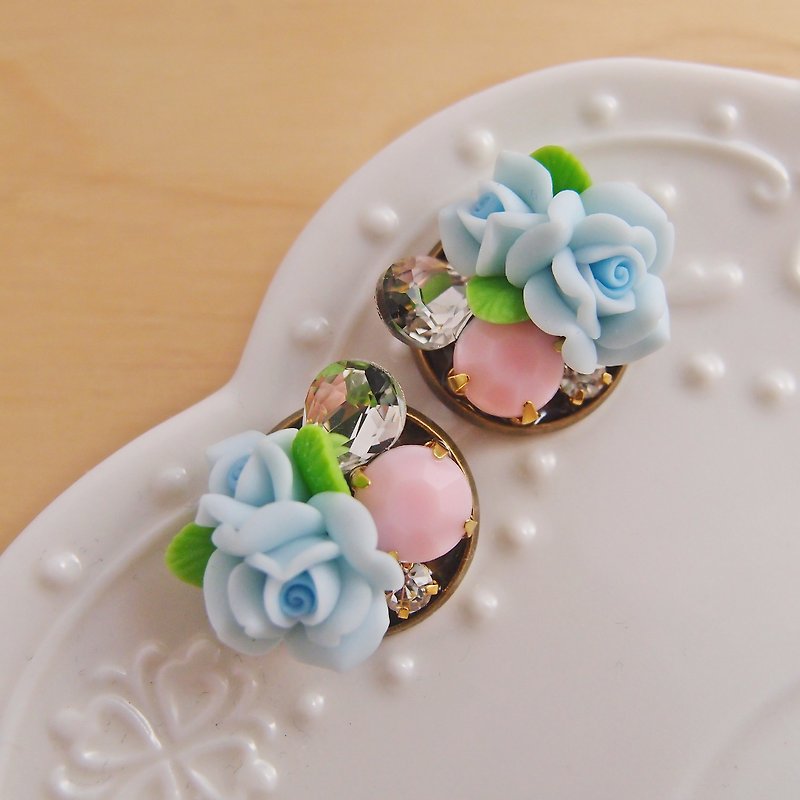 Hear the flower language [CR0167] flower marry rose x rhinestones] ear-style earrings - Earrings & Clip-ons - Other Materials Blue