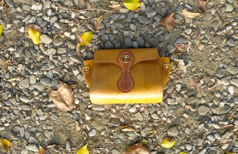 Non-crash bag lemon yellow vegetable tanned leather full leather handmade casual style small bag - กระเป๋าแมสเซนเจอร์ - หนังแท้ สีเหลือง