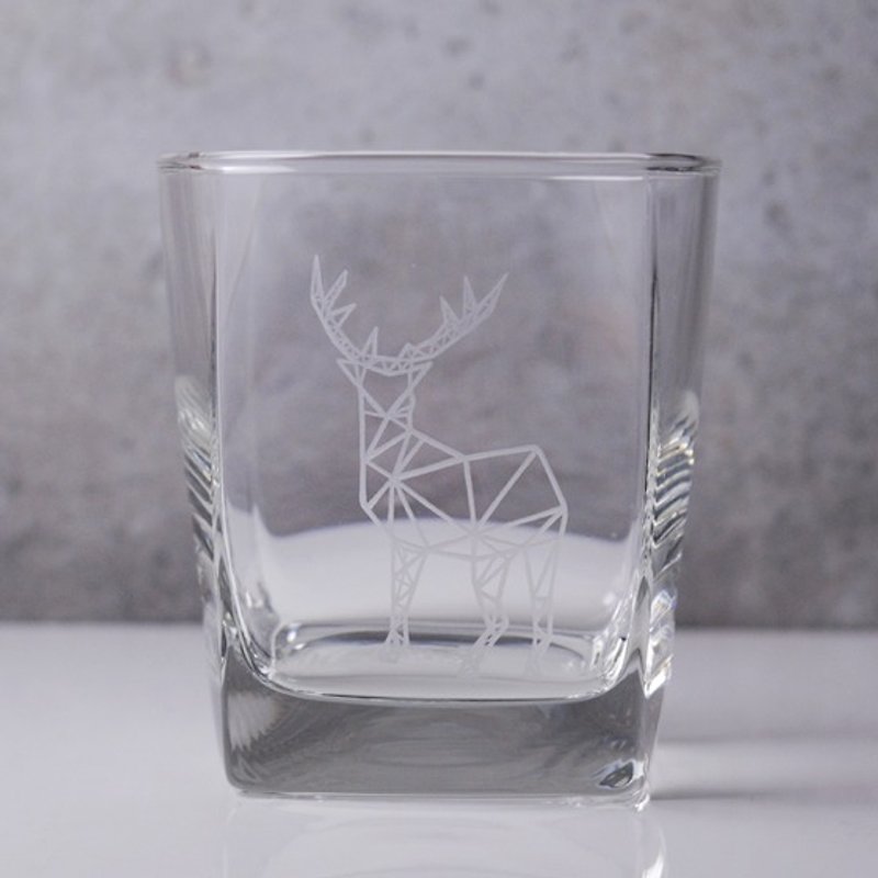 295cc【宇宙星系】幾何梅花鹿 Square威士忌杯 玻璃雕刻客製化 - 酒杯/酒器 - 玻璃 灰色