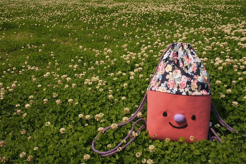小小家立體束口後背包。春天小花姐姐 - 水桶袋/索繩袋 - 其他材質 粉紅色