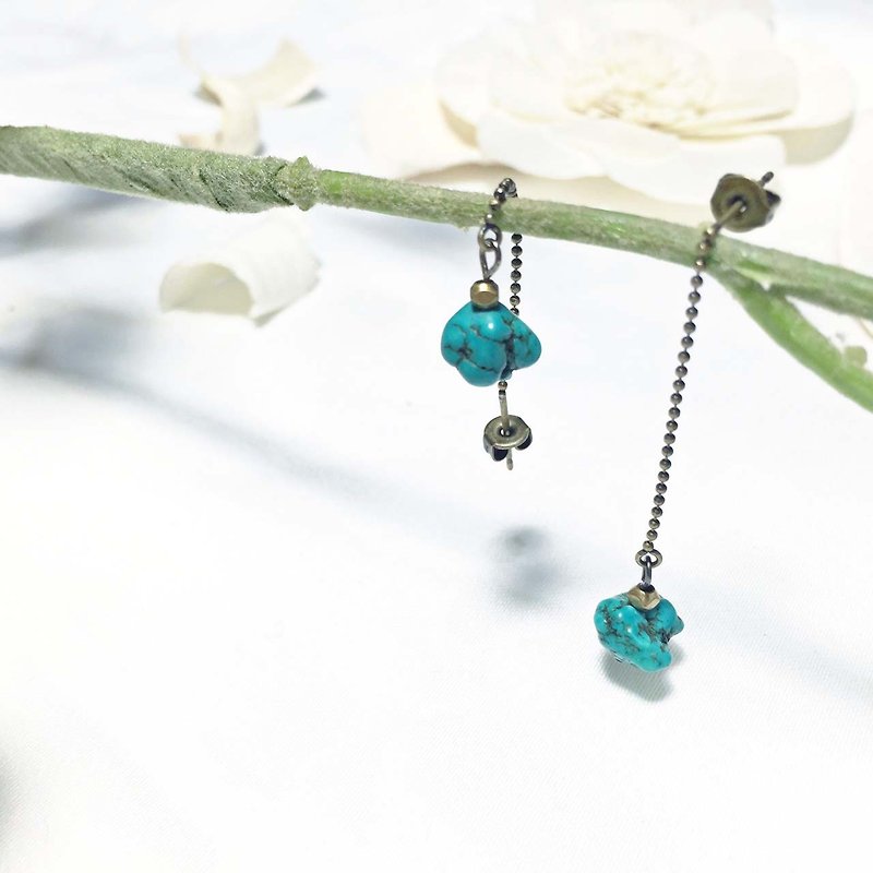 Landing from the universe! / Find stones - Natural stone turquoise earrings - Earrings & Clip-ons - Gemstone Green