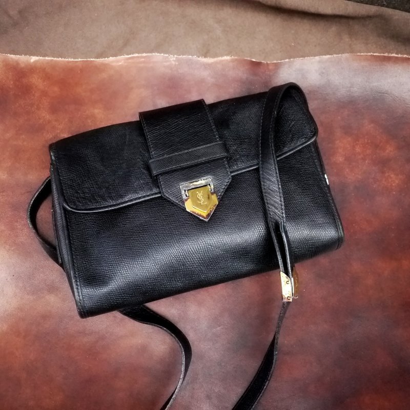 夕卡 Shika // Vintage bag 古董包 Yves Saint Laurent 黑色皮革質感 經典側背包 {A1-067} - 側背包/斜背包 - 其他材質 黑色