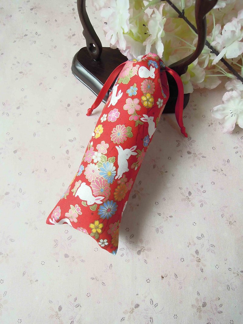 Longyun Pavilion-Rabbit Hairpin Bag Storage Bag - เครื่องประดับผม - ผ้าฝ้าย/ผ้าลินิน สีแดง