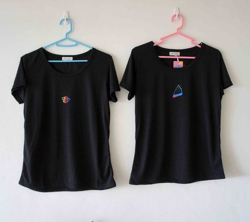 彩色西瓜/彩色星球 黑色軟綿綿 短袖t-shirt ✦ - Women's T-Shirts - Cotton & Hemp Black